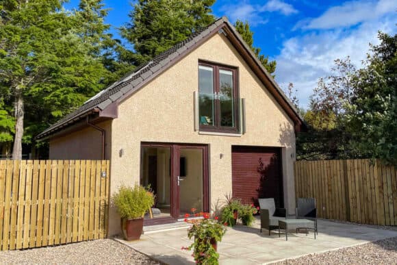 Taighsona Bothy Speyside